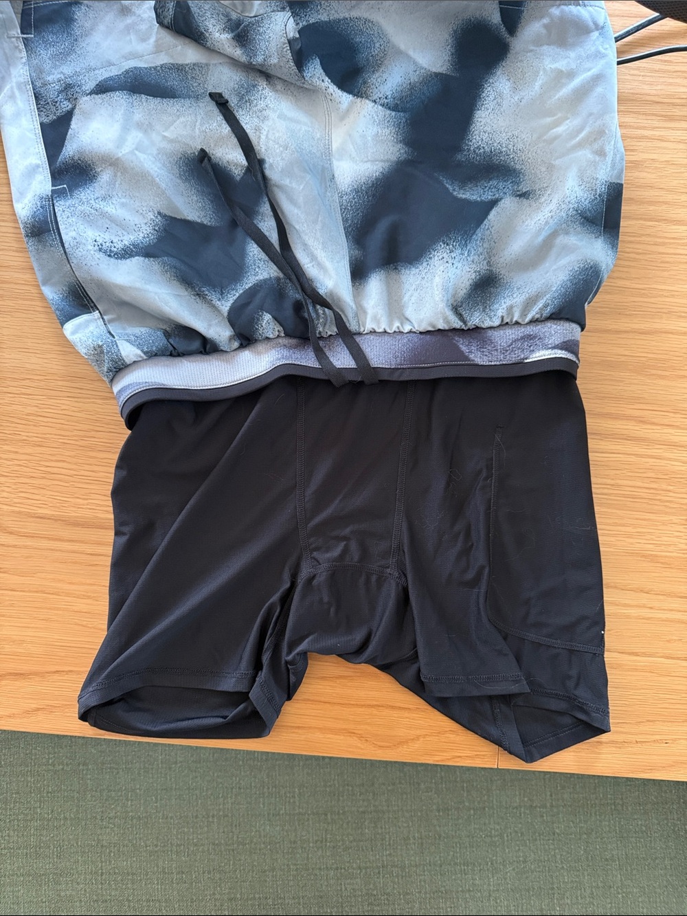 Men's Fabletics 5” Shorts - Navy & Light Gray - Picture 3 of 4